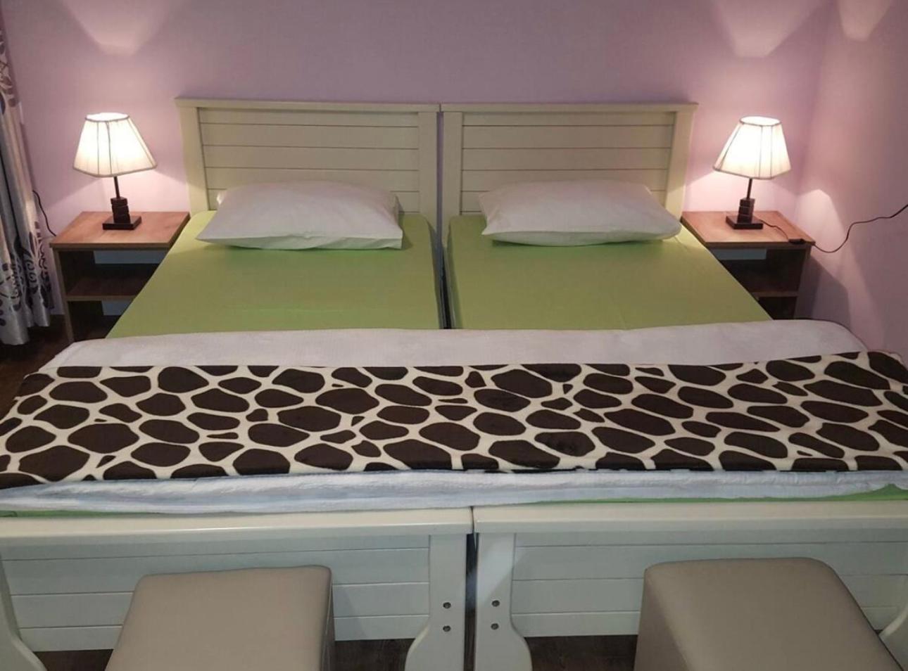 Guest House Granatovoe Derevo Tbilisi Eksteriør bilde