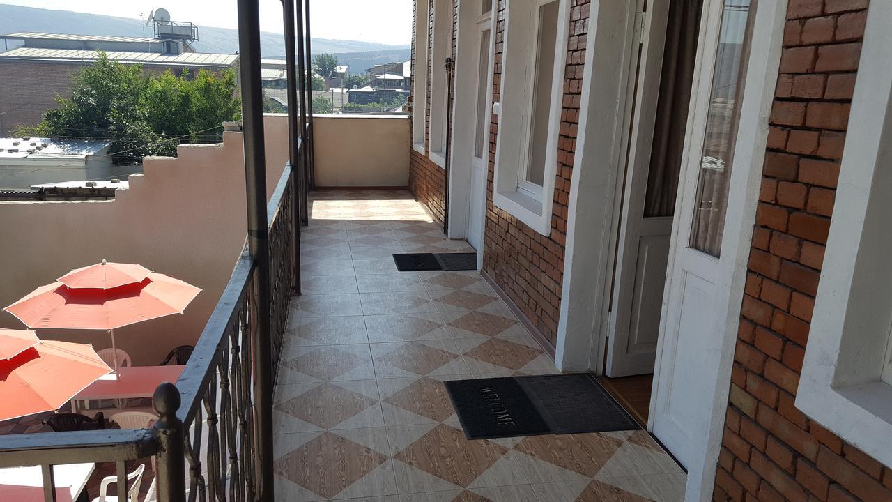 Guest House Granatovoe Derevo Tbilisi Eksteriør bilde
