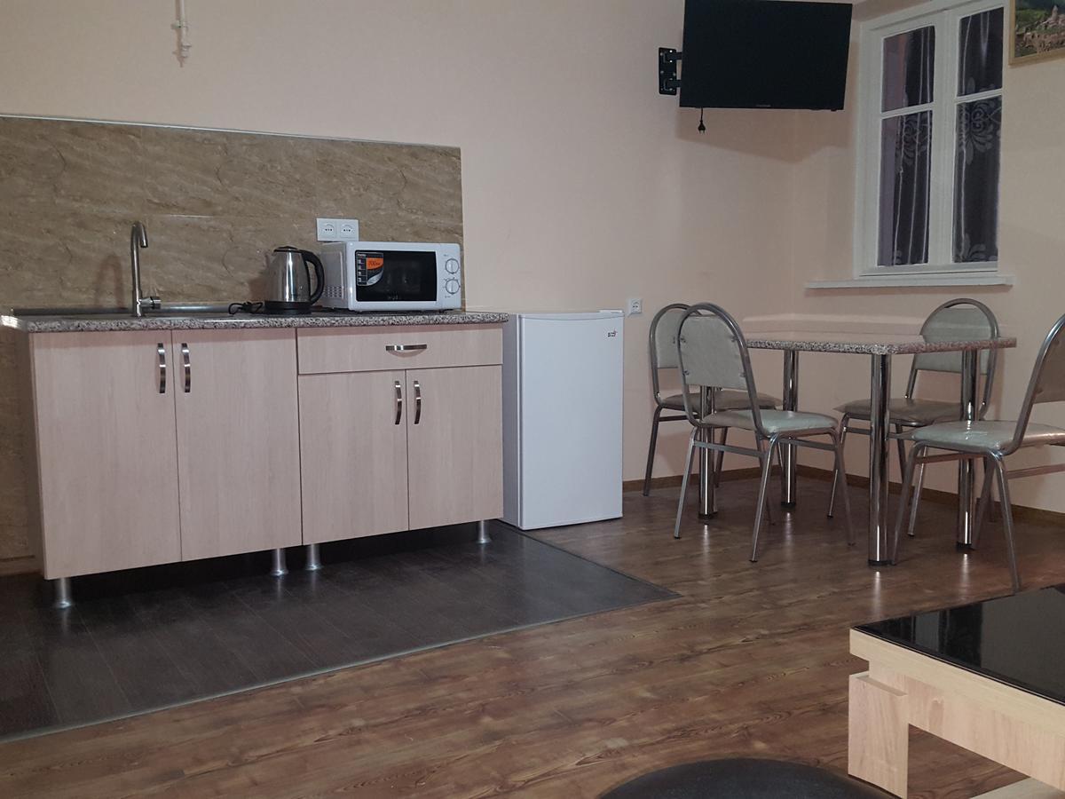 Guest House Granatovoe Derevo Tbilisi Eksteriør bilde