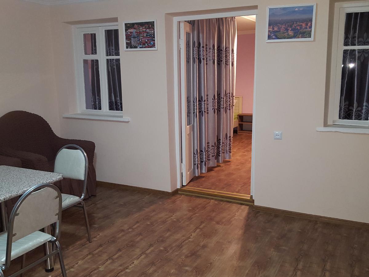 Guest House Granatovoe Derevo Tbilisi Eksteriør bilde