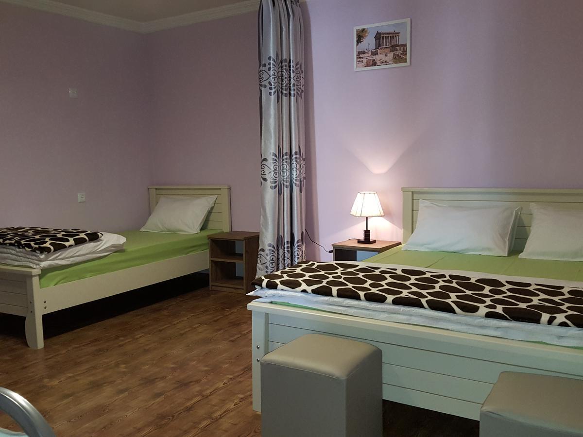 Guest House Granatovoe Derevo Tbilisi Eksteriør bilde