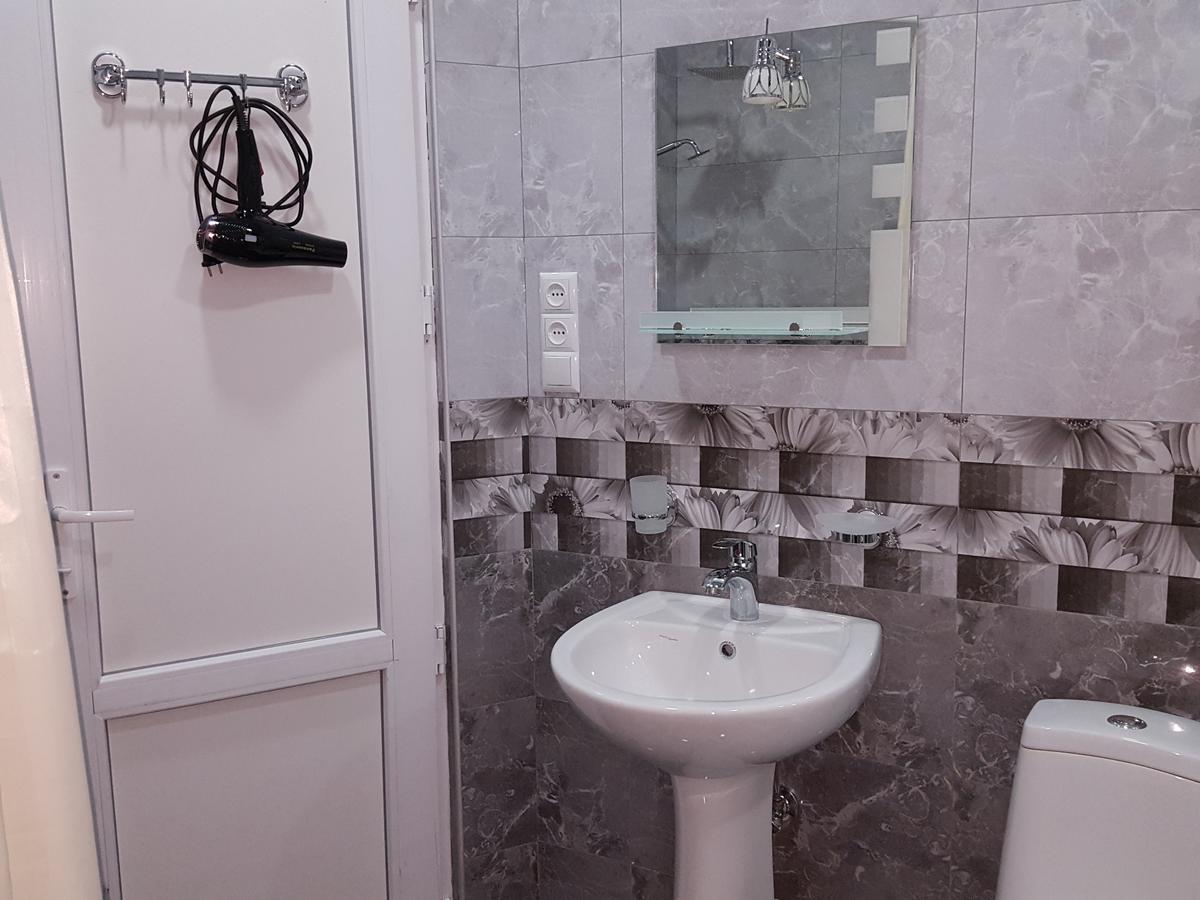 Guest House Granatovoe Derevo Tbilisi Eksteriør bilde